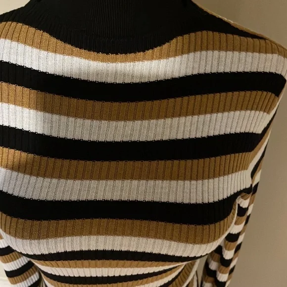 Striped sweater dress - Picture 3 of 3